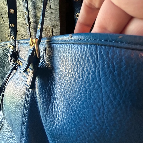 Steven Madden blue leather bag. - Picture 7 of 9